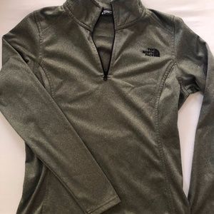 The North Face Tech Glacier 1/4 Zip Fleece